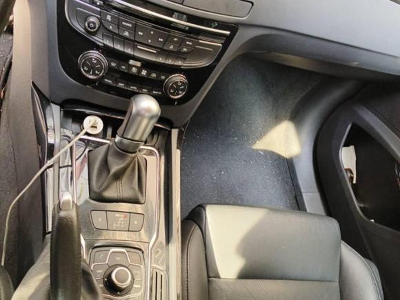 [深圳·豫J] 二手标致标致5082012款 2.0L 自动豪华版