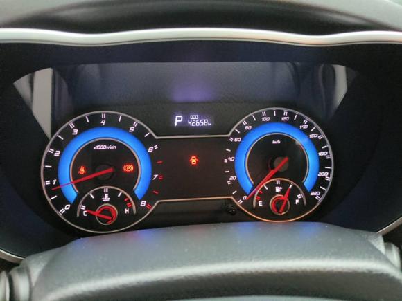 [深圳·粤T] 二手海马福美来F72017款 1.5T 7座自动标准型