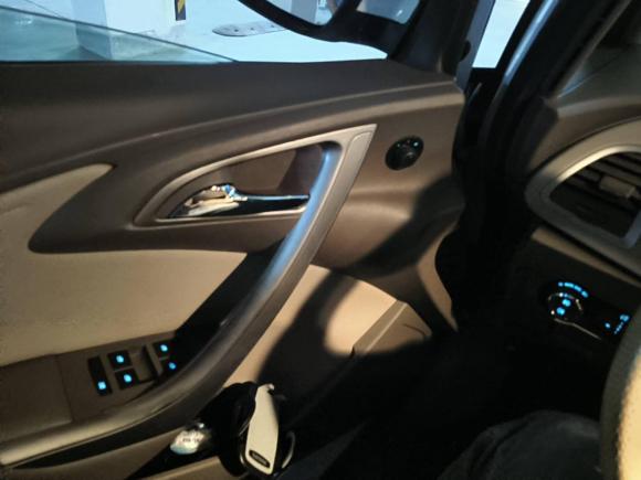 [上海·浙A] 二手别克英朗2013款 GT 1.6L 自动时尚版