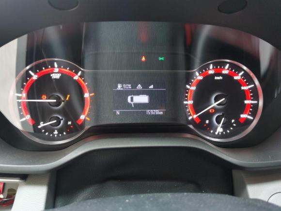 [温州·浙C] 二手上汽大通MAXUS上汽大通MAXUS V902020款 2.0TAMT运杰版前驱后单胎短轴中顶6座