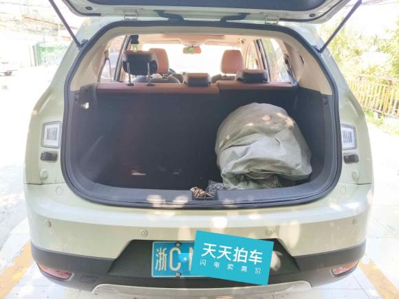 [上海·浙C] 二手宝骏宝骏5602017款 律动版 1.8L iAMT尊享型