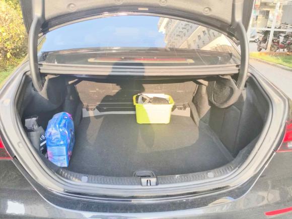 [武汉·鄂A] 二手奔驰奔驰E级2021款 改款 E 300 L 时尚型