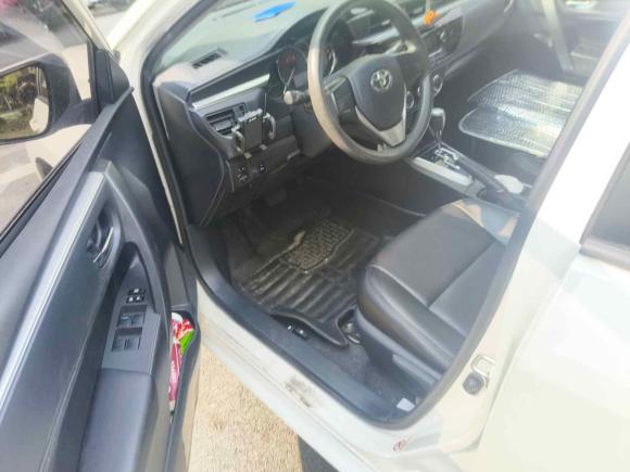 [上海·沪D] 二手丰田雷凌2014款 1.6G CVT精英版