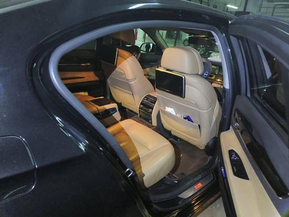 [西安·陕U] 二手宝马宝马7系2013款 730Li 豪华型