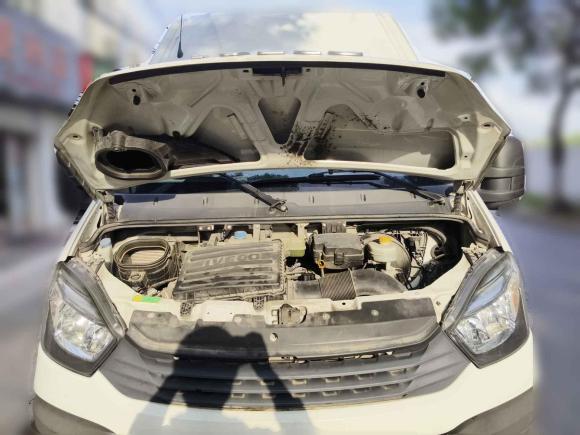 [上海·苏F] 二手依维柯依维柯欧胜2020款 3.0T 手动4.5吨底盘长轴双排F1C