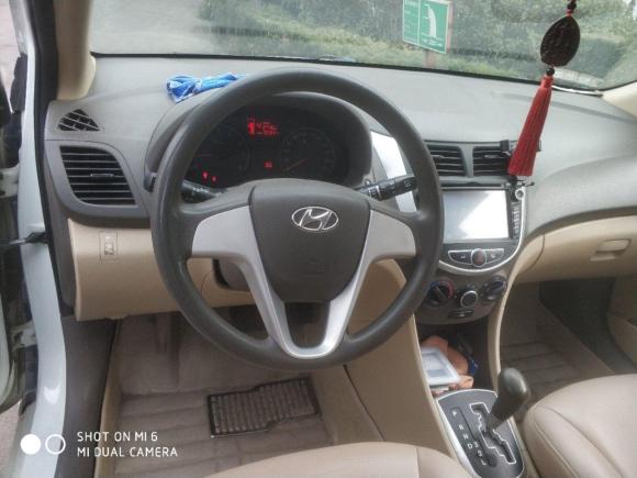 [台州·浙J] 二手现代瑞纳2011款 两厢 1.4L 自动舒适型GS