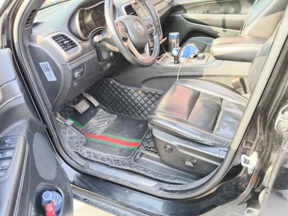 [南通·苏F] 二手Jeep大切诺基2014款 3.0TD 柴油 舒享导航版