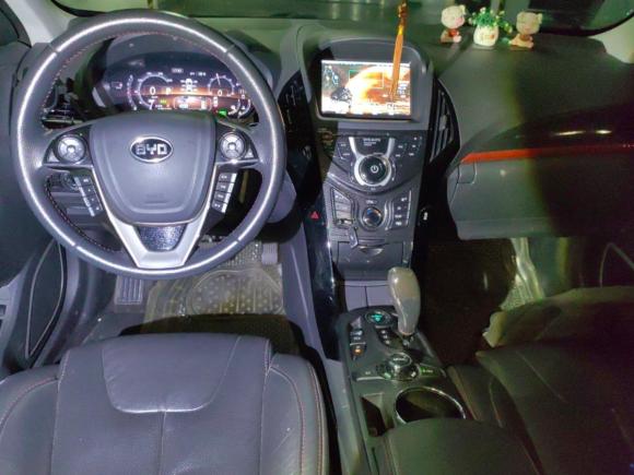 [上海·沪G] 二手比亚迪秦新能源2014款 1.5T 酷黑骑士旗舰型