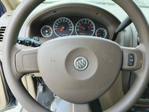 [北京·京N] 二手别克别克GL82013款 2.4L 经典版