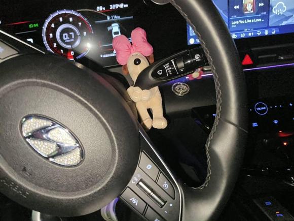 [杭州·浙F] 二手现代伊兰特2021款 1.5L CVT LUX尊贵版