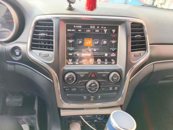 [南通·苏F] 二手Jeep大切诺基2014款 3.0TD 柴油 舒享导航版