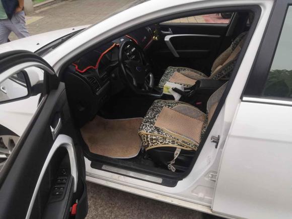 [金华·浙G] 二手吉利汽车帝豪2016款 三厢 1.5L CVT向上版