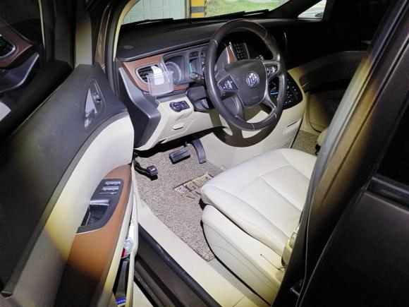 [苏州·苏E] 二手别克别克GL82014款 3.0L GT豪华商务豪雅版