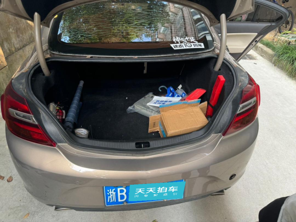 [宁波·浙B] 二手别克君威2015款 2.0L 精英时尚型