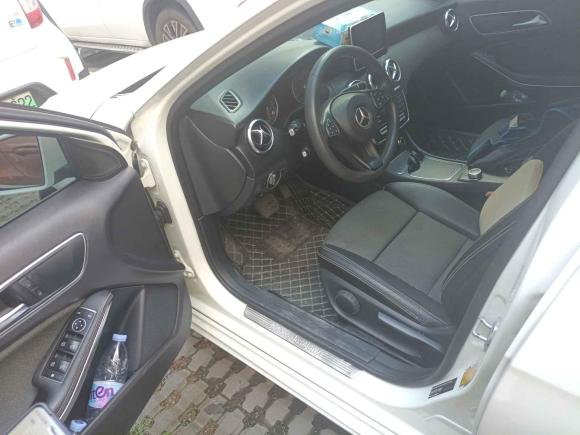 [深圳·粤B] 二手奔驰奔驰A级2015款 A 180 标准型