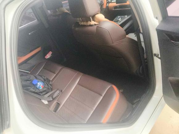 [深圳·粤B] 二手比亚迪比亚迪e22020款 升级版 标准续航版 舒适型