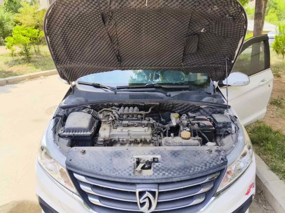 [济南·鲁J] 二手宝骏宝骏3102016款 1.2L 手动豪华型