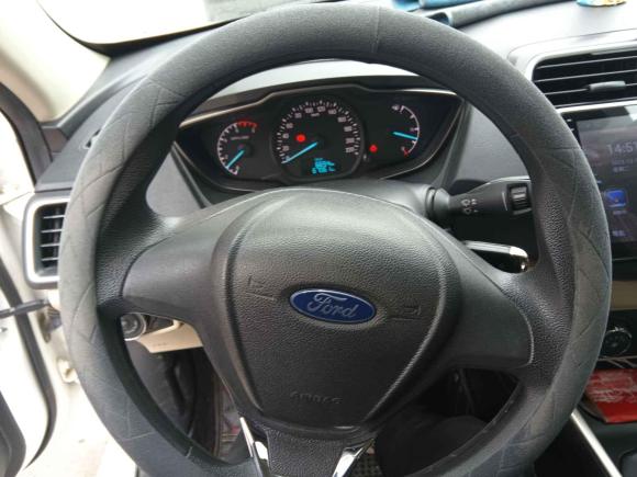 [广州·湘M] 二手福特福睿斯2015款 1.5L 手动舒适型