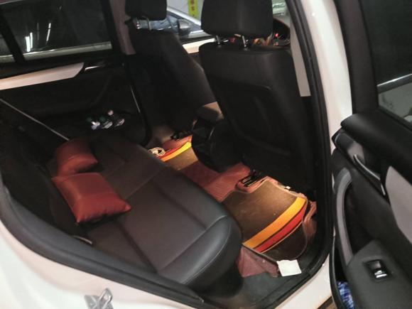 [济南·鲁A] 二手宝马宝马X32016款 sDrive20i