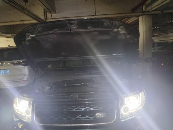 [深圳·粤B] 二手路虎神行者22014款 2.2T SD4 S柴油版