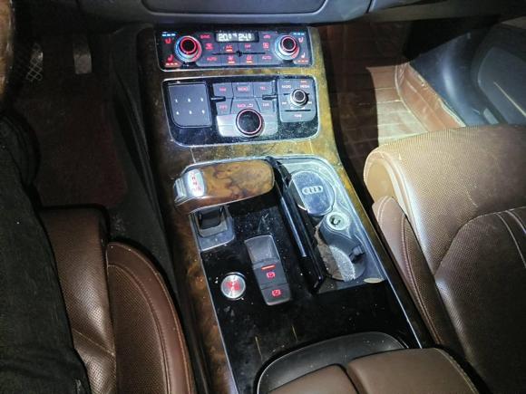 [合肥·皖A] 二手奥迪奥迪A82013款 A8L 50 TFSI quattro豪华型