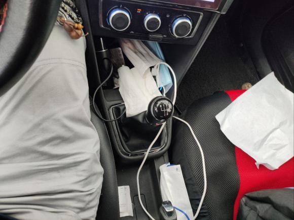 [上海·沪C] 二手大众桑塔纳2013款 1.6L 手动舒适版