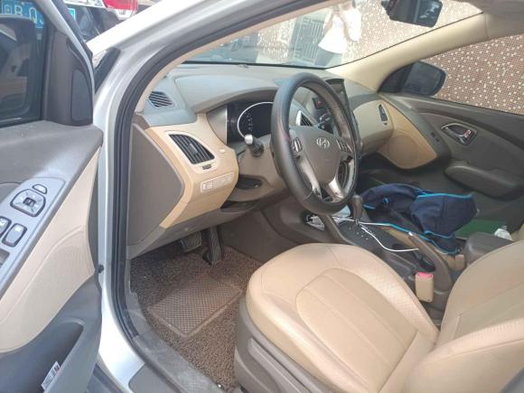 [深圳·粤M] 二手现代北京现代ix352012款 2.0L 自动两驱精英版GLS