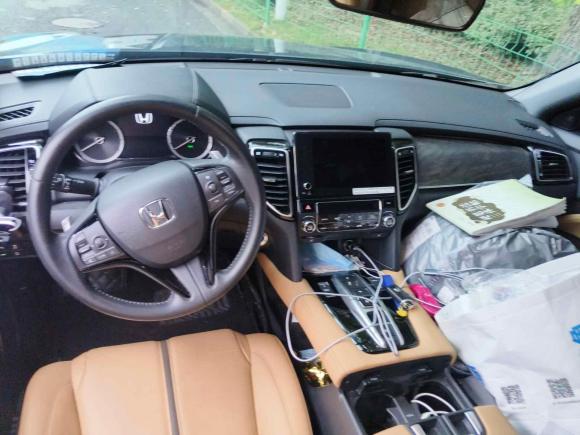 [上海·沪N] 二手本田本田UR-V2020款 370TURBO 四驱尊享版