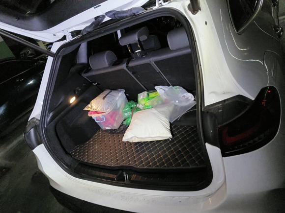 [南京·苏A] 二手奔驰奔驰EQA2022款 EQA 300 4MATIC 首发特别版