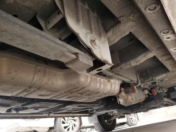 [温州·浙C] 二手上汽大通MAXUS上汽大通MAXUS V902020款 2.0TAMT运杰版前驱后单胎短轴中顶6座