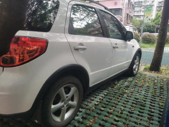 [武汉·鄂A] 二手铃木天语 SX42011款 两厢 1.6L 自动运动型