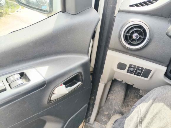 [义乌·陕U] 二手江淮瑞风瑞风M32015款 创客版 1.6L 豪华型