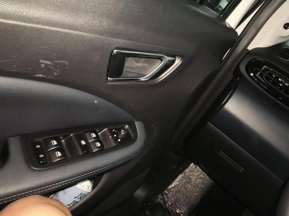 [深圳·粤B] 二手零跑汽车零跑T032022款 星钻版