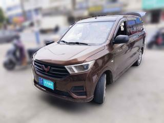 五菱汽车五菱宏光2019款 1.5L S基本型L2B