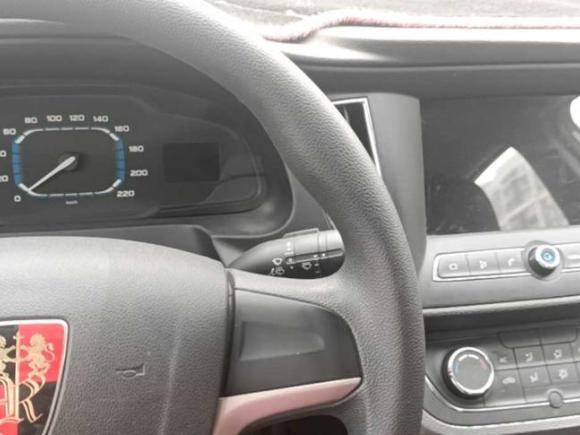 [成都·川A] 二手荣威荣威3602015款 1.5L 手动豪华版