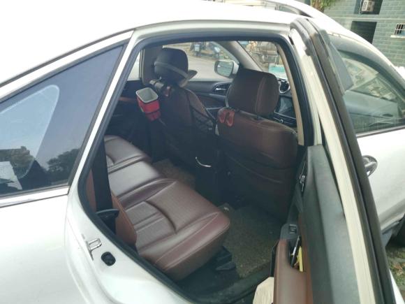 [苏州·苏E] 二手比亚迪比亚迪S72015款 2.0T 升级版 自动尊贵型