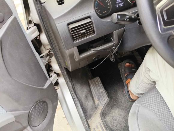 [广州·粤A] 二手五菱汽车五菱荣光EV2020款 客车版基本型7座300KM