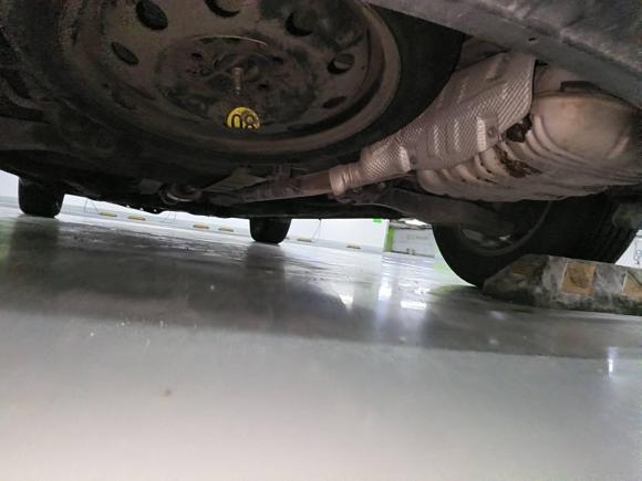 [上海·粤S] 二手起亚佳乐2007款 2.0L 7座标准版