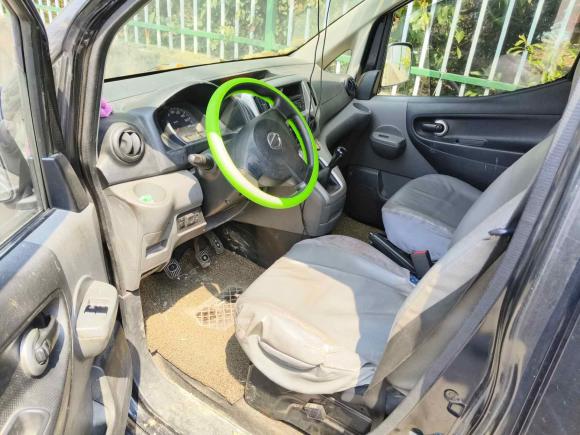 [台州·浙J] 二手日产日产NV2002010款 1.6L 豪华型