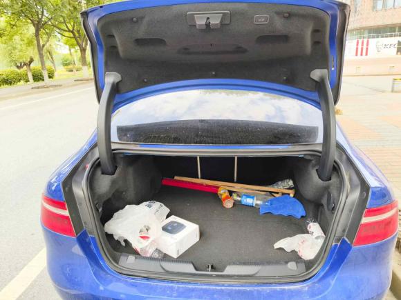 [上海·苏F] 二手捷豹捷豹XEL2019款 2.0T 200PS 尊享版