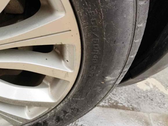 [武汉·鄂A] 二手陆风陆风X72015款 2.0T 全景尊贵版