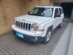 [成都·川A]Jeep&nbsp;&nbsp;自由客&nbsp;&nbsp;2014款2.4L运动版