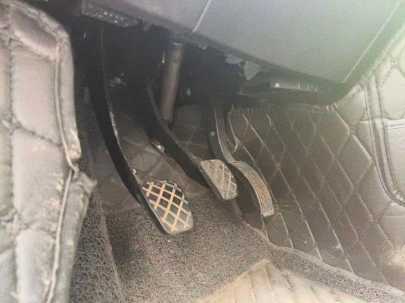 [湖州·浙E] 二手奇瑞艾瑞泽52016款 1.5L 手动领潮版