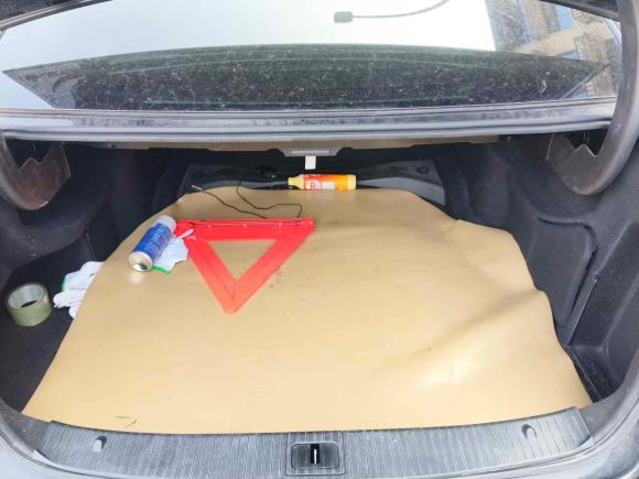 [义乌·浙G] 二手奔驰奔驰E级2012款 E 200 L CGI优雅型