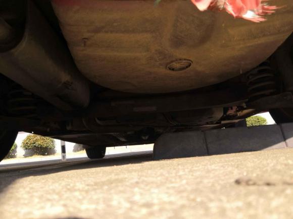 [无锡·苏B] 二手标致标致3072013款 两厢 1.6L 自动舒适版