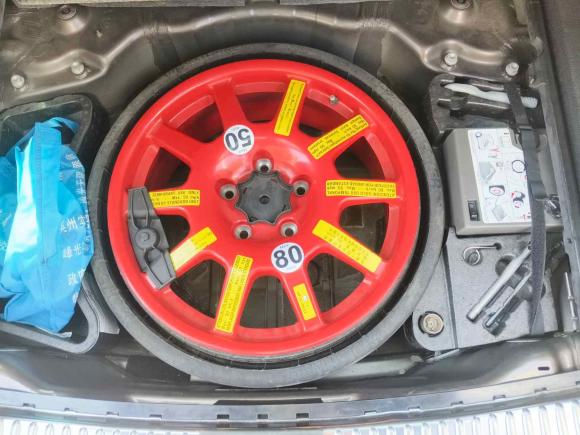 [广州·粤A] 二手大众途锐2011款 3.0TSI 舒适型