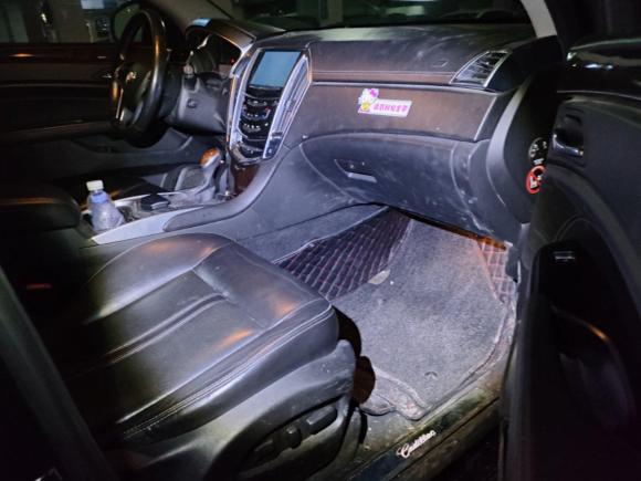 [佛山·粤E] 二手凯迪拉克凯迪拉克SRX2015款 3.0L 精英型