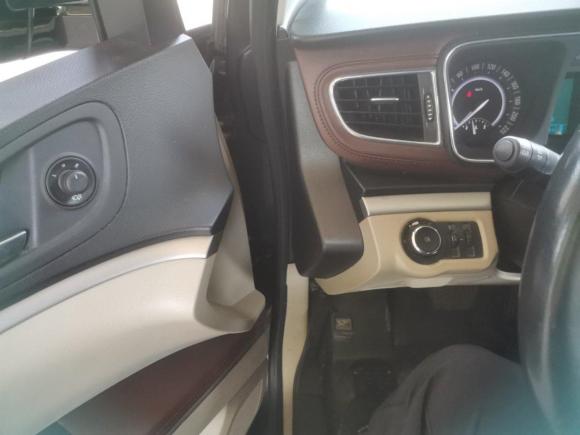 [上海·沪A] 二手别克别克GL82017款 25S 尊贵型 国V