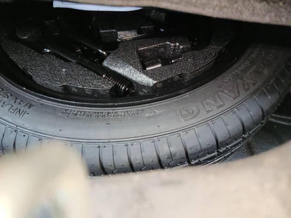 [义乌·浙G] 二手长安长安UNI-V2022款 1.5T 尊贵型