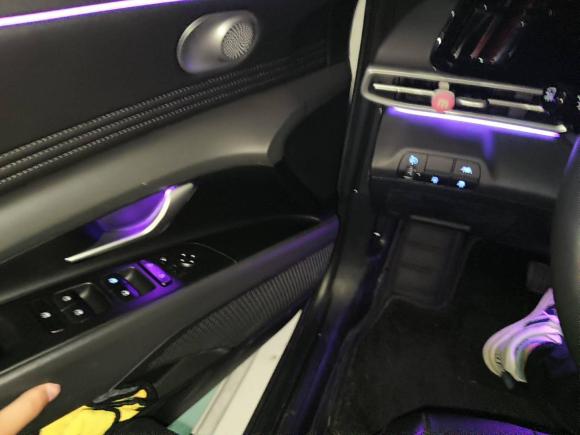 [杭州·浙F] 二手现代伊兰特2021款 1.5L CVT LUX尊贵版